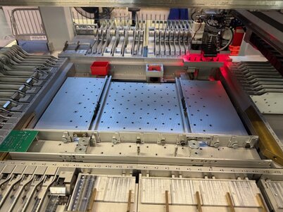 Fritsch SMD Bestückungsautomat PA 600 inkl. Feederpaket Fritsch SMD Bestückungsautomat PA 600 inkl. Feederpaket