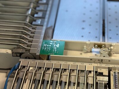 Fritsch SMD Bestückungsautomat PA 600 inkl. Feederpaket Fritsch SMD Bestückungsautomat PA 600 inkl. Feederpaket